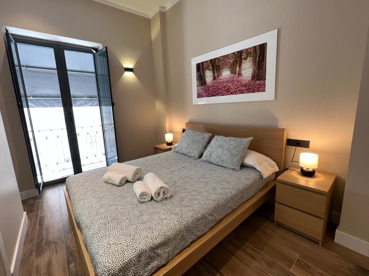 Deluxe Twobedroom Apartment Seville Downtown Exterior photo